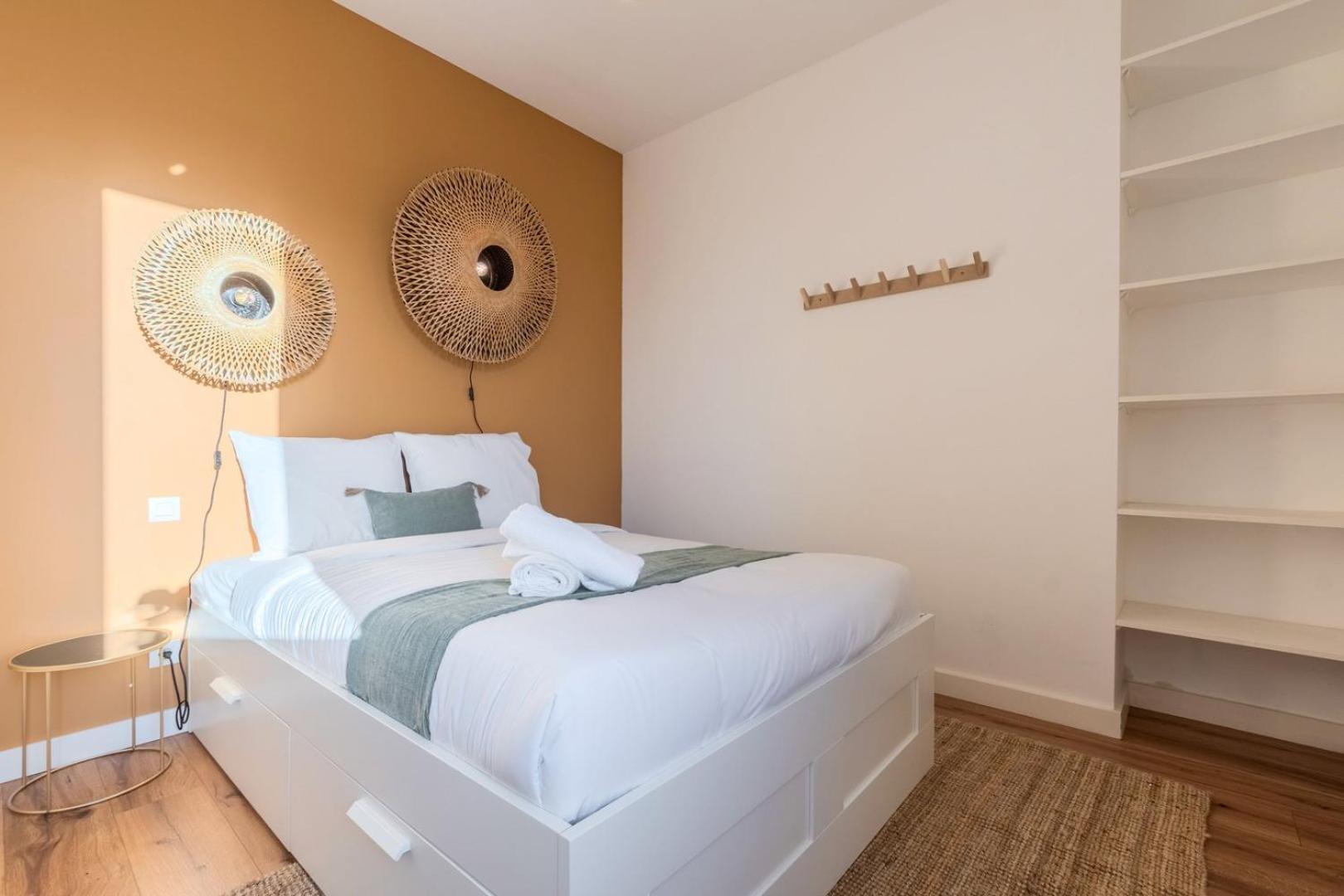 Modern, Quiet 3-Bedroom Apartment With Parking Марк-ан-Барёль Экстерьер фото